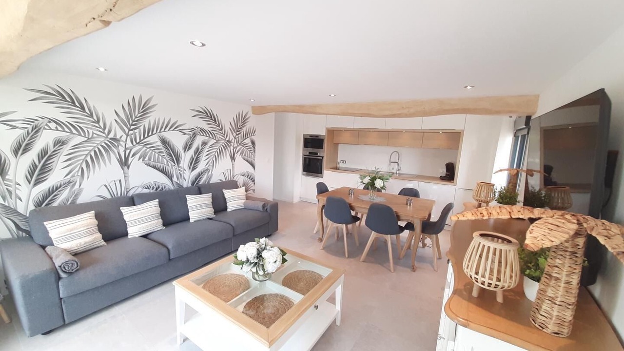 Photo of Livingroom in Neufchatel-en-Bray