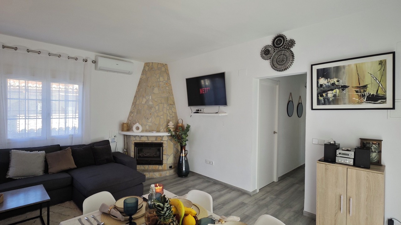 Photo of Livingroom in Almadrava Beach