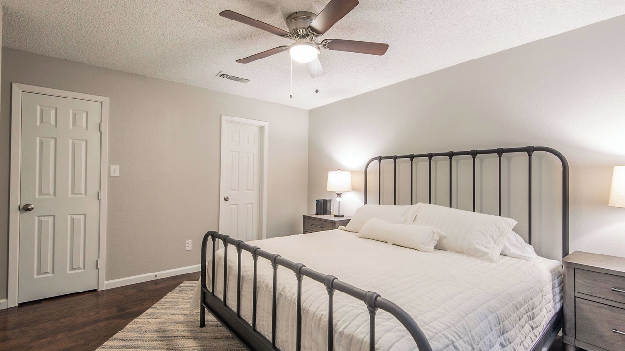 Photo of Bedroom in Burleson