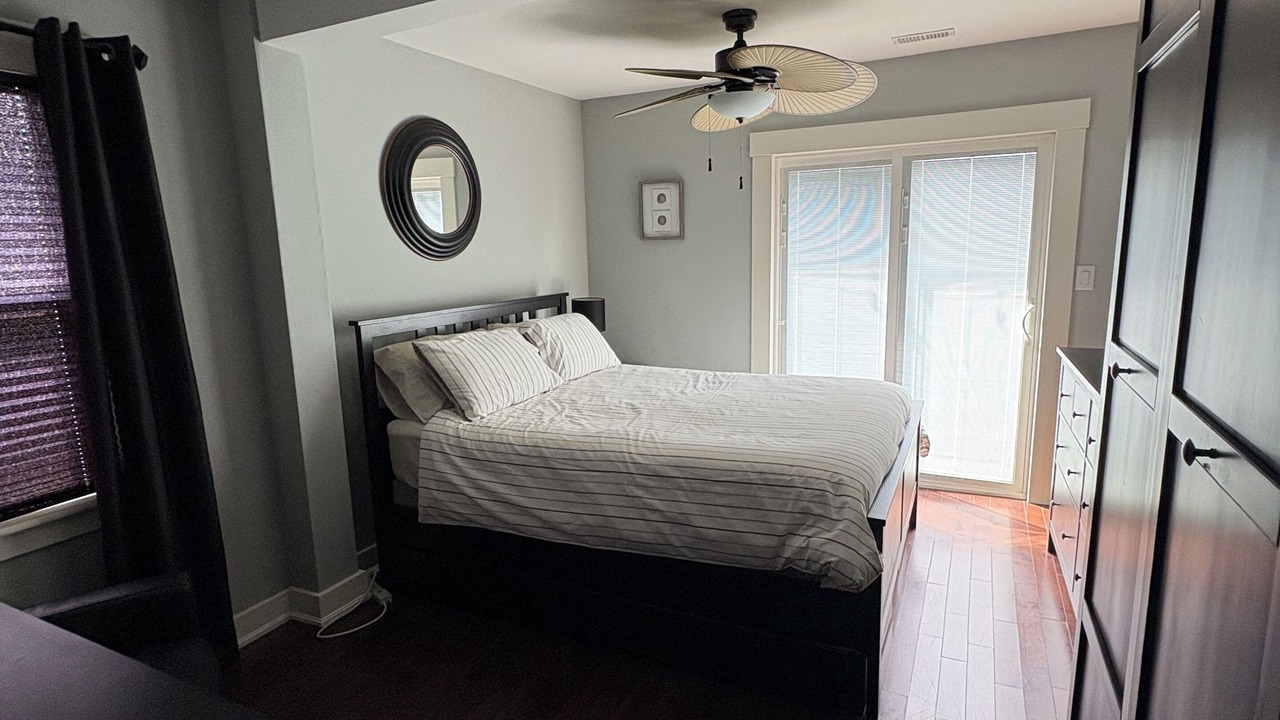Photo of Bedroom in Crystal Beach