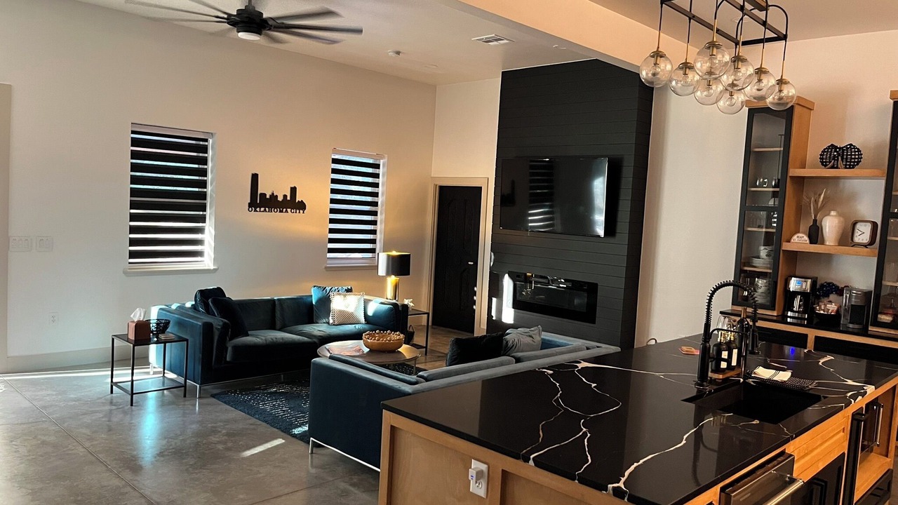 Photo of Livingroom in Oklahoma County