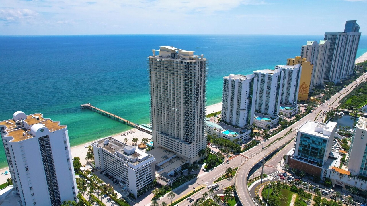 Photo of Outdoor in Sunny Isles Beach