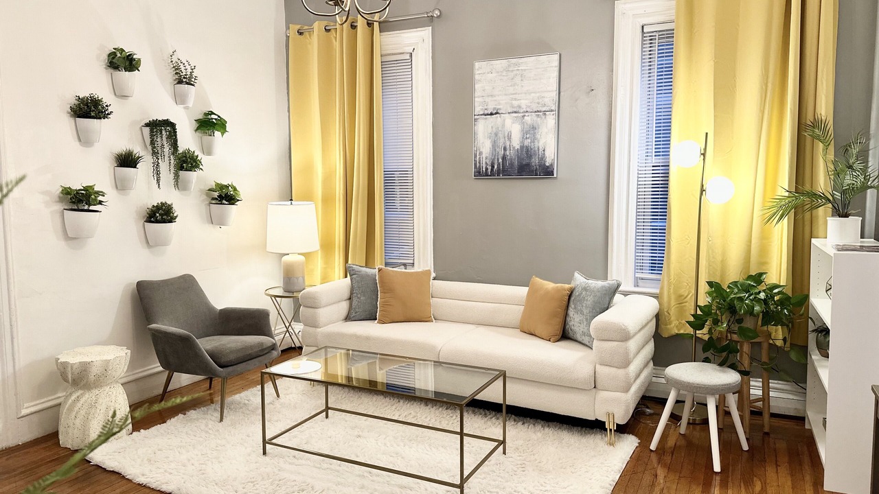 Photo of Livingroom in Wayland