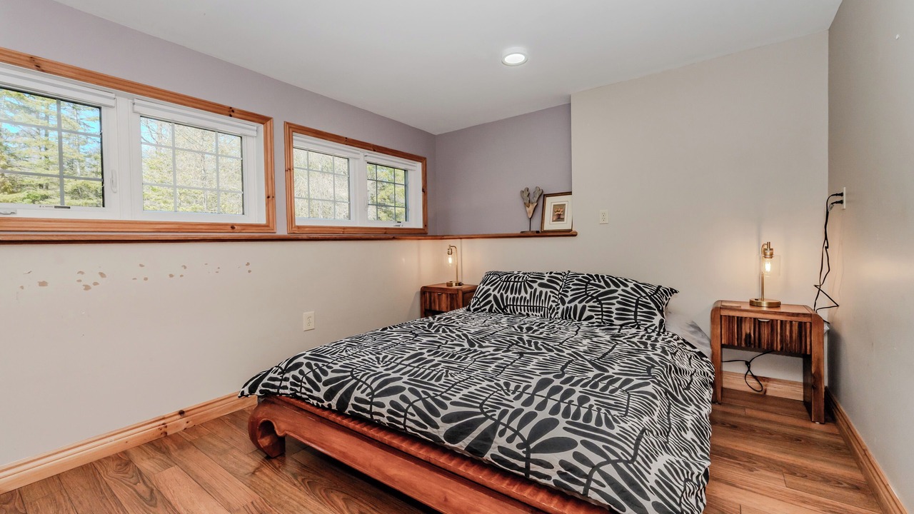 Photo of Bedroom in Colpoys Bay