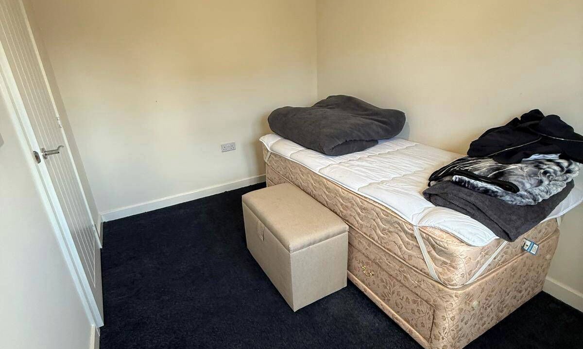 Photo of Others in Honley