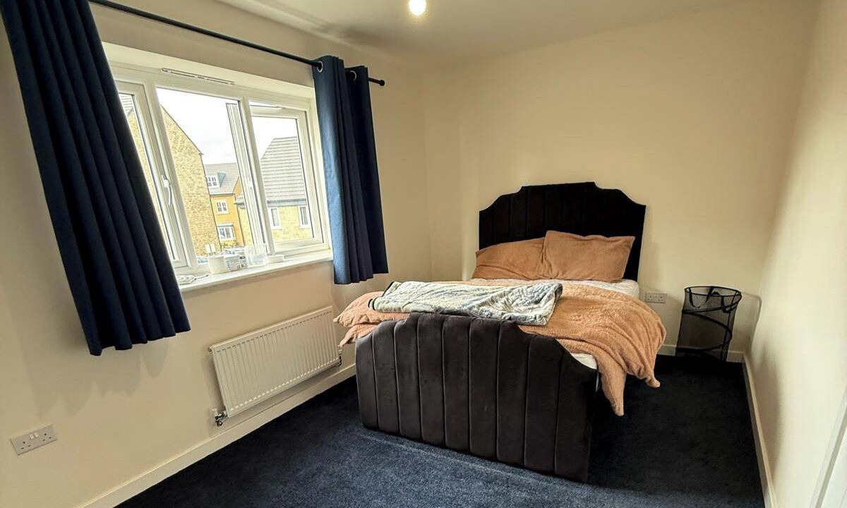 Photo of Others in Honley