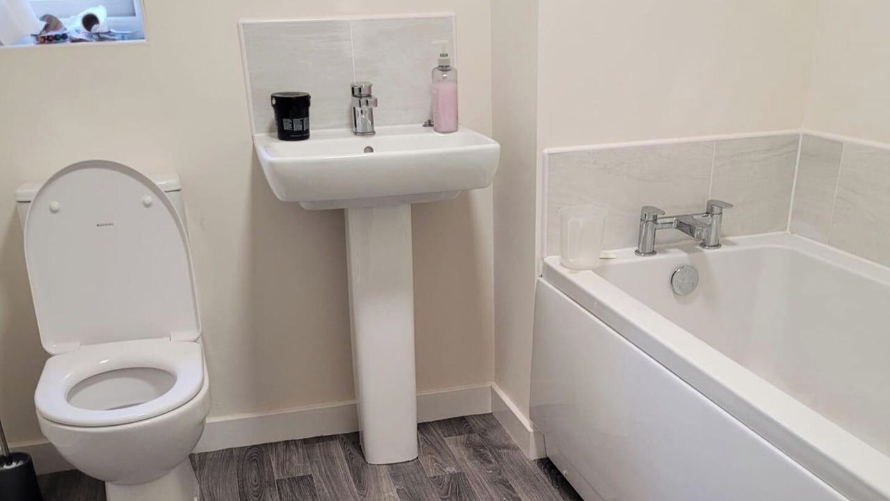 Photo of Others in Honley