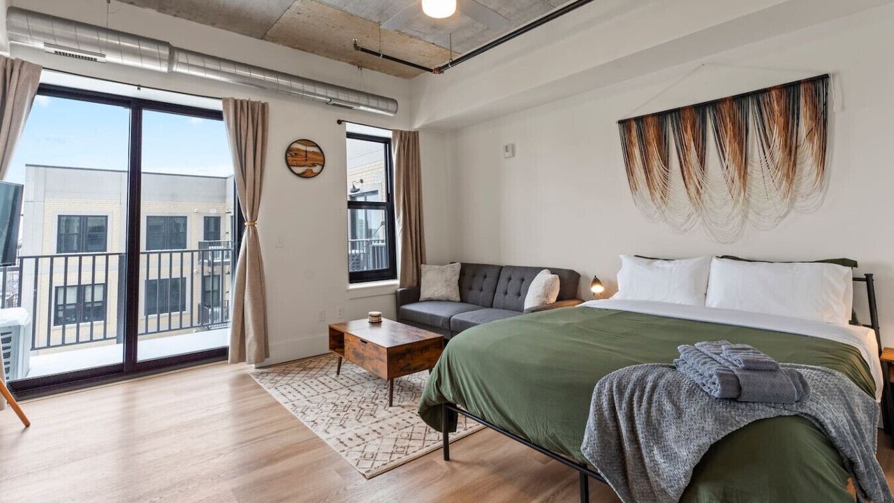 Photo of Bedroom in Northeast South Bend