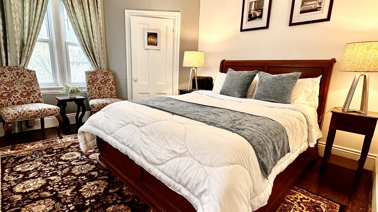 Photo of Bedroom in Fox Point