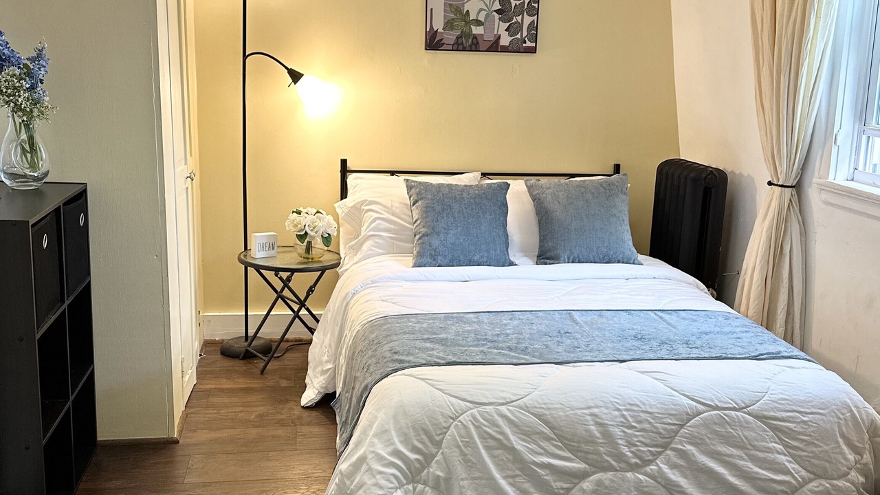 Photo of Bedroom in Fox Point