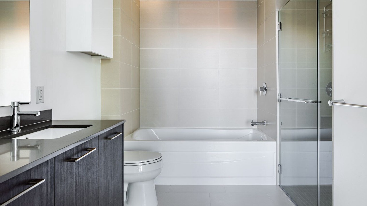 Photo of Bathroom in Rincon Hill