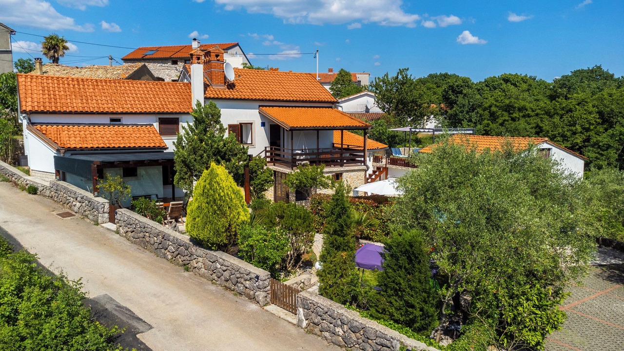 Photo of Outdoor in Risika