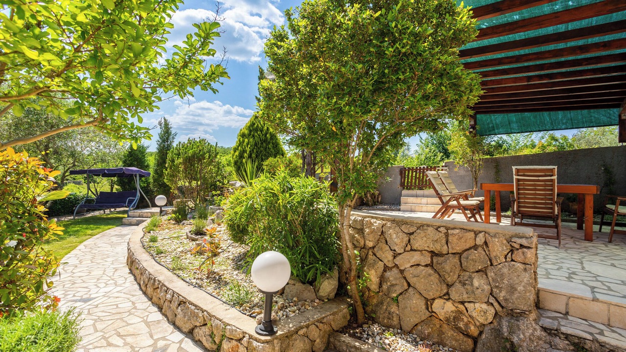 Photo of Patio Balcony in Risika