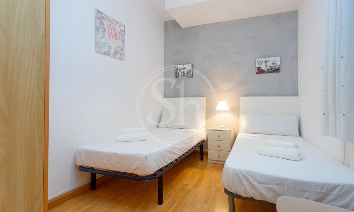 Photo of Bedroom in Sants