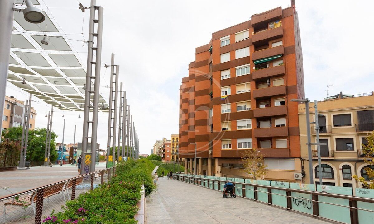 Photo of Others in Sants