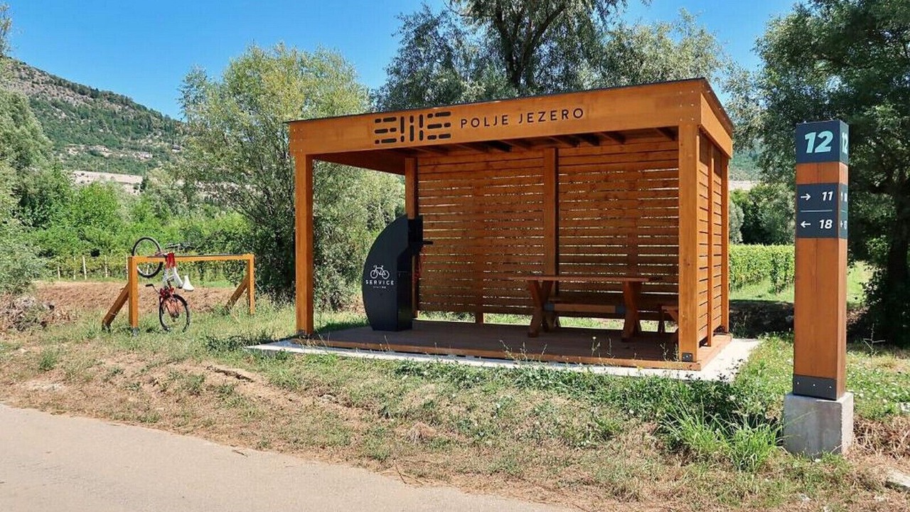 Photo of Outdoor in Dusina