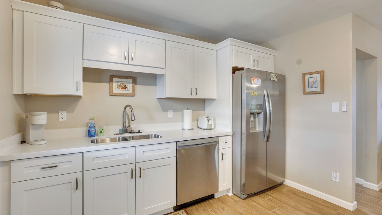 Photo of Kitchen in Paradise Valley Village