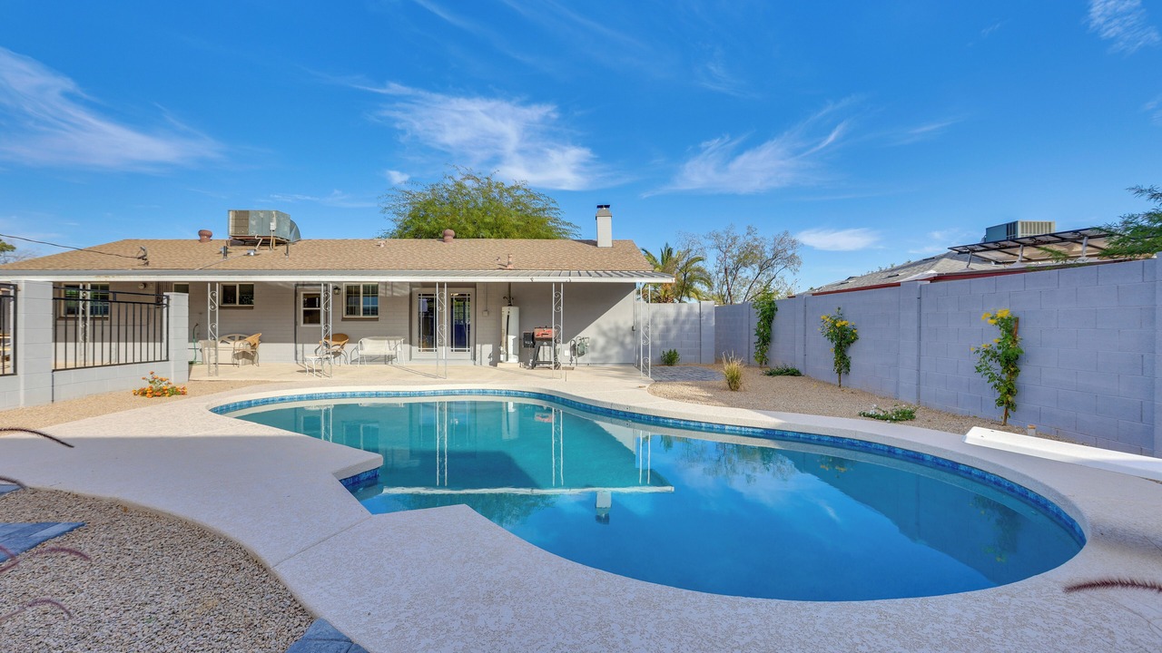 Photo of Outdoor in Paradise Valley Village