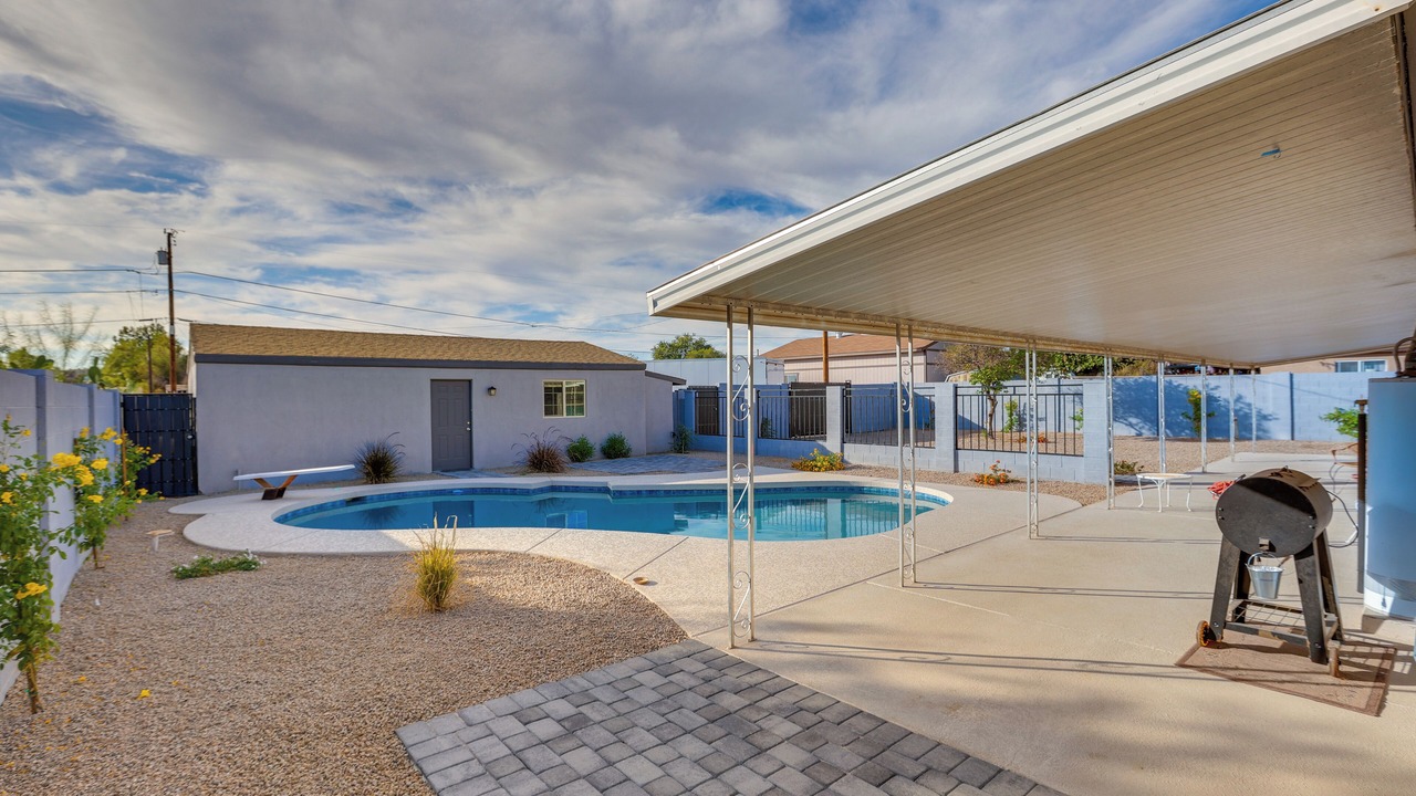 Photo of Outdoor in Paradise Valley Village