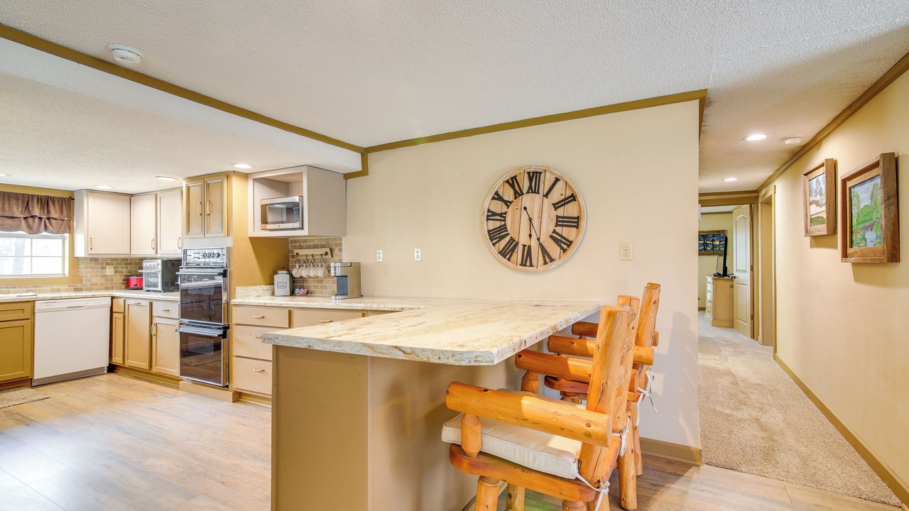 Photo of Others in Tunica