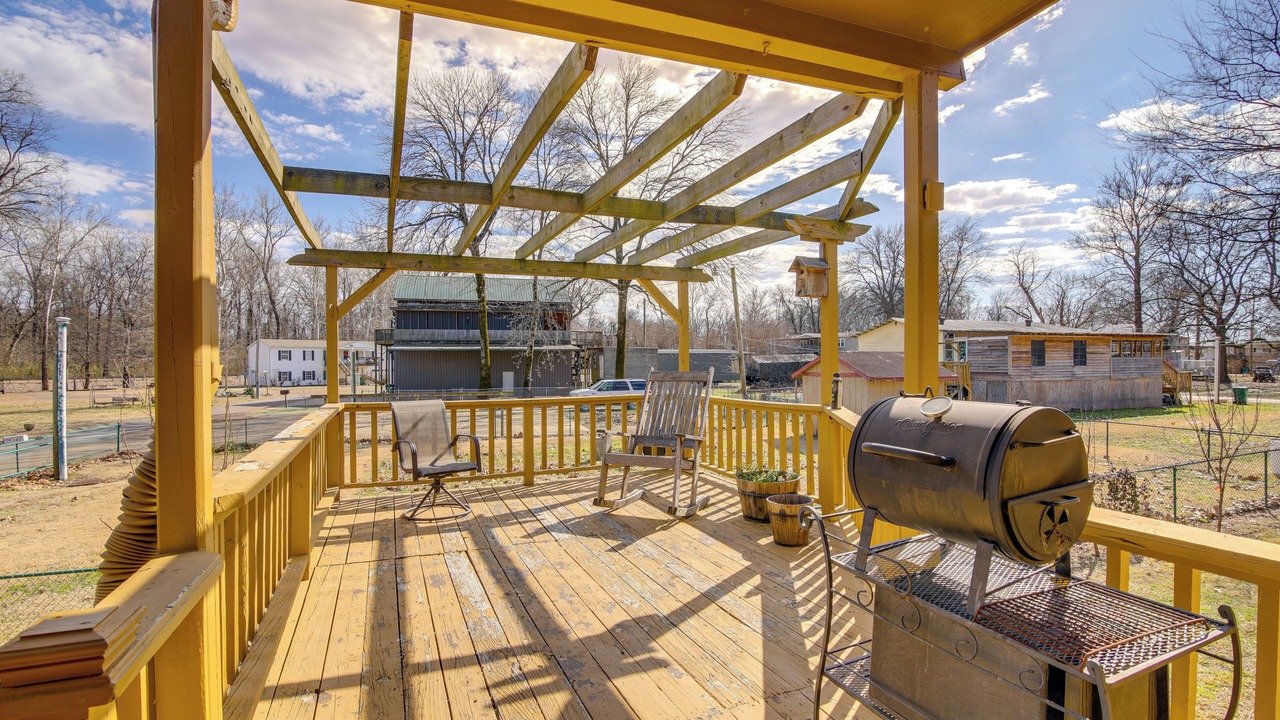 Photo of Others in Tunica