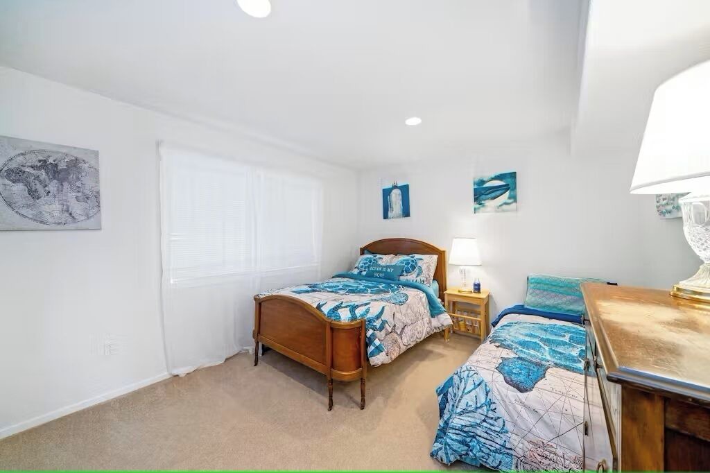 Photo of Bedroom in Rockaway Beach