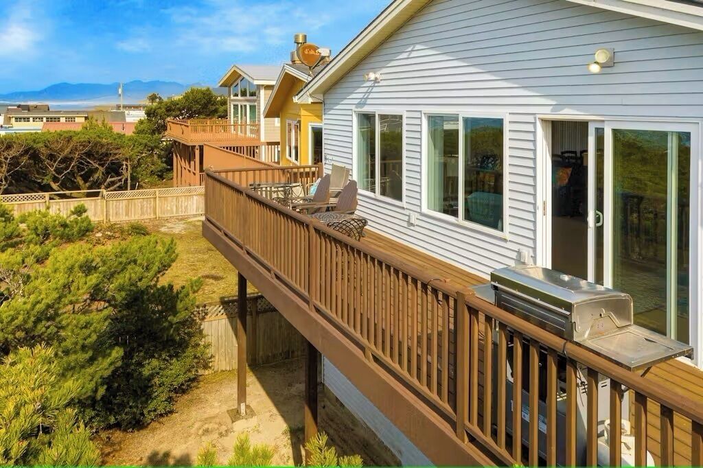 Photo of Patio Balcony in Rockaway Beach