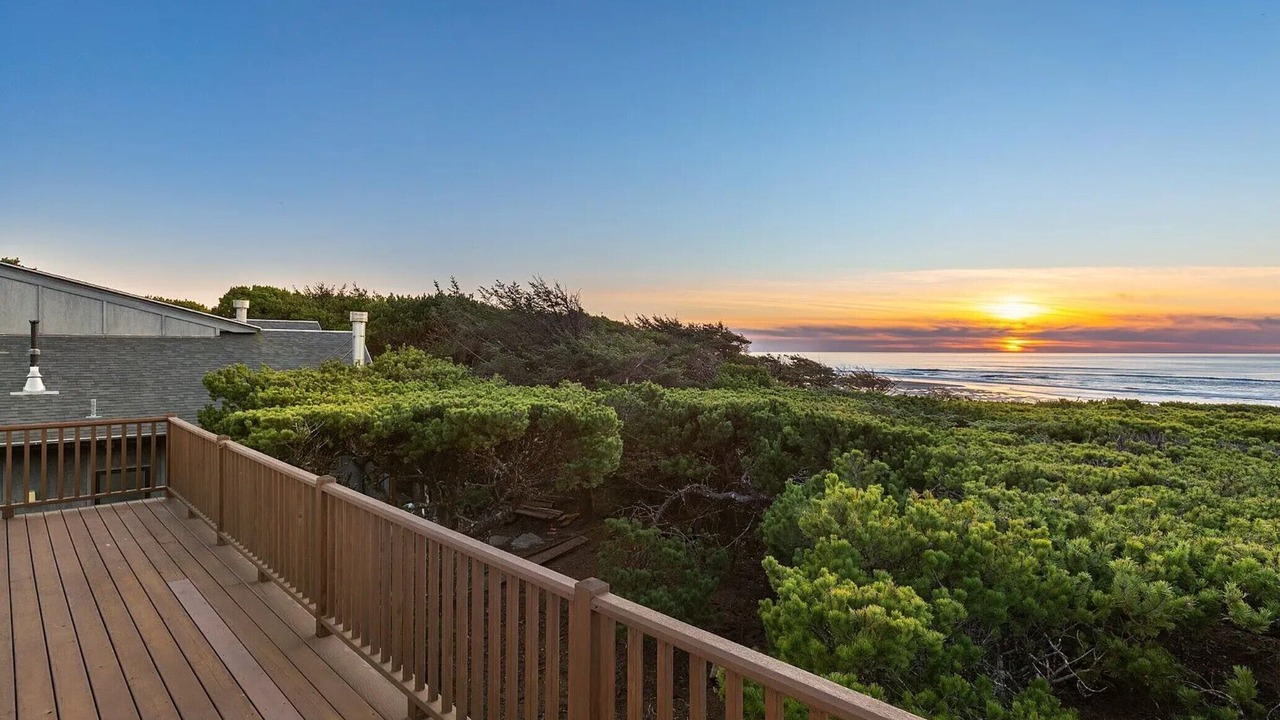 Photo of Outdoor in Rockaway Beach