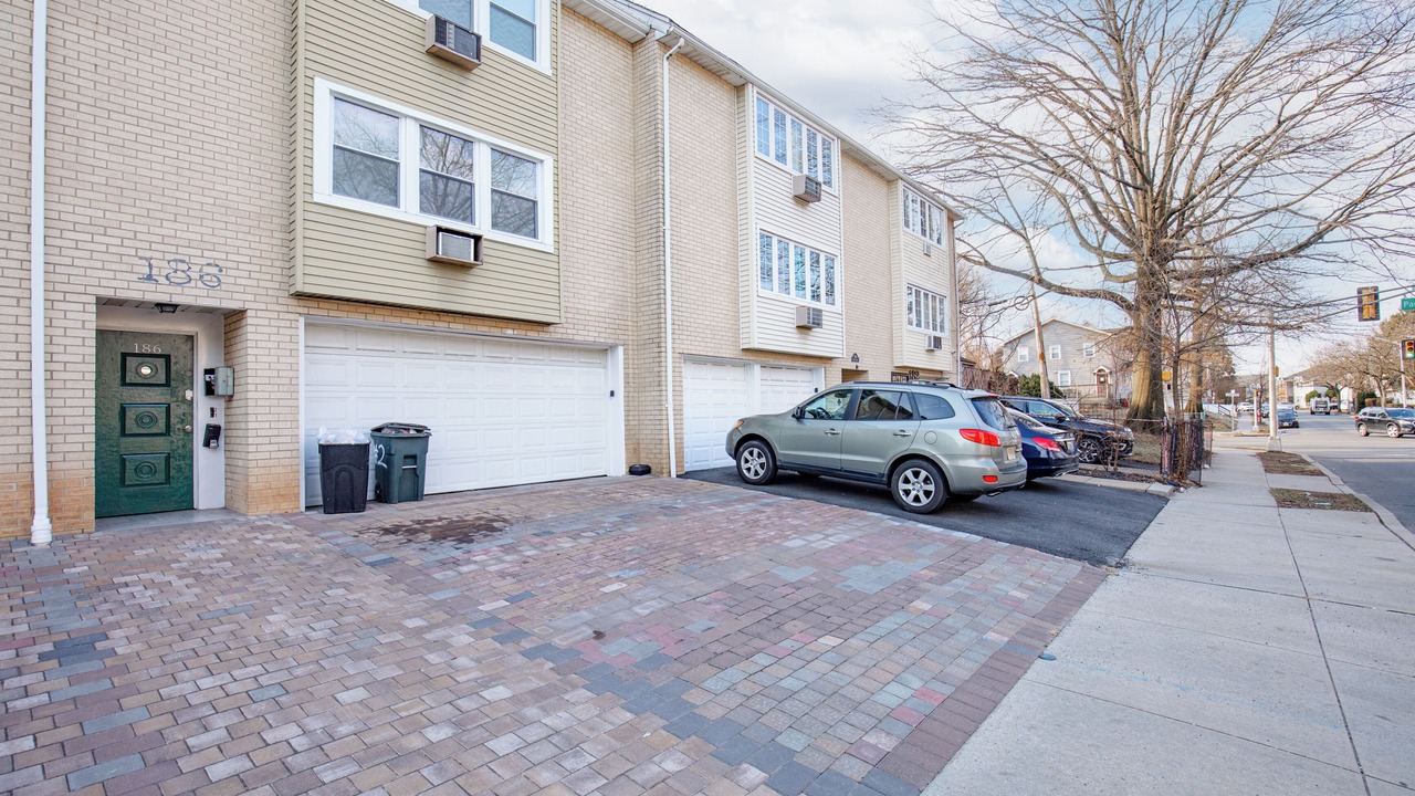 Photo of Outdoor in Orange