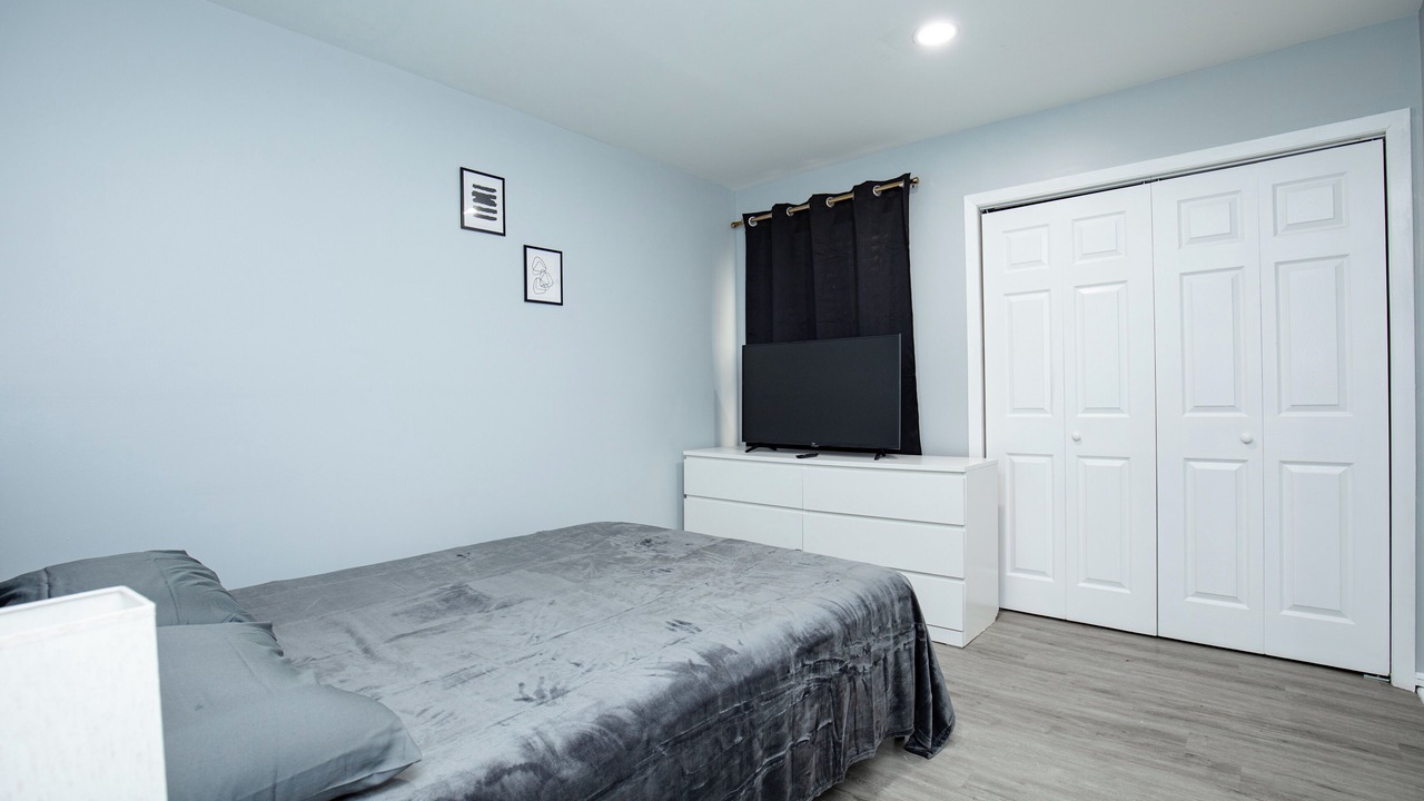 Photo of Bedroom in Orange