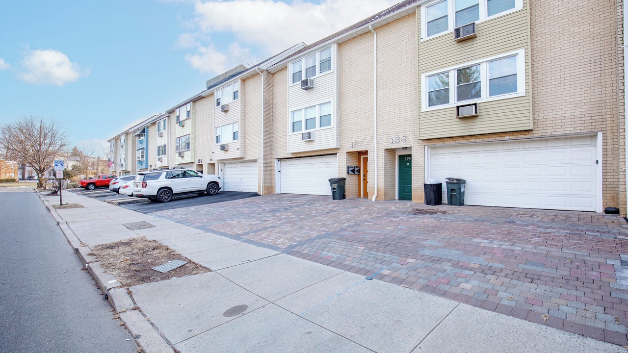 Photo of Outdoor in Orange