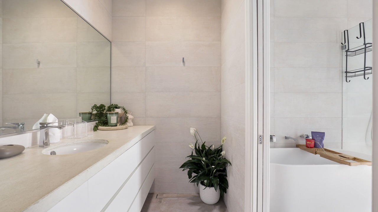 Photo of Bathroom in Mount Hutton