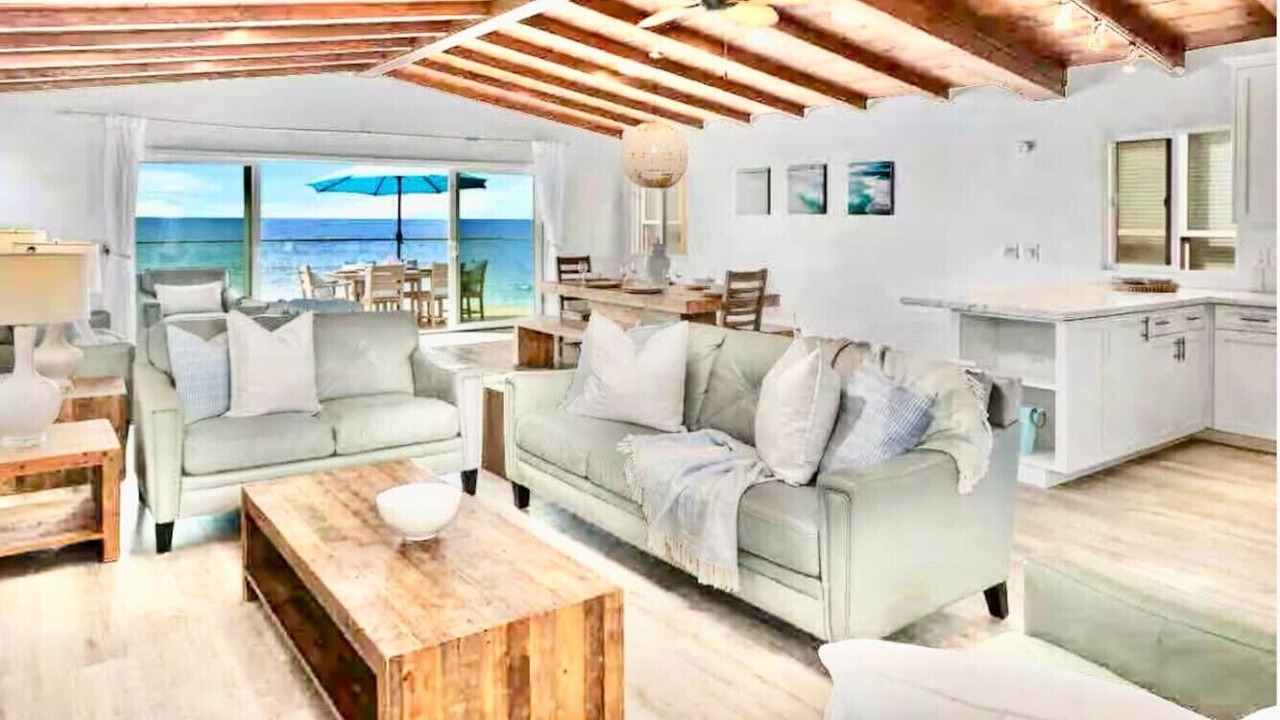 Photo of Livingroom in South Oceanside