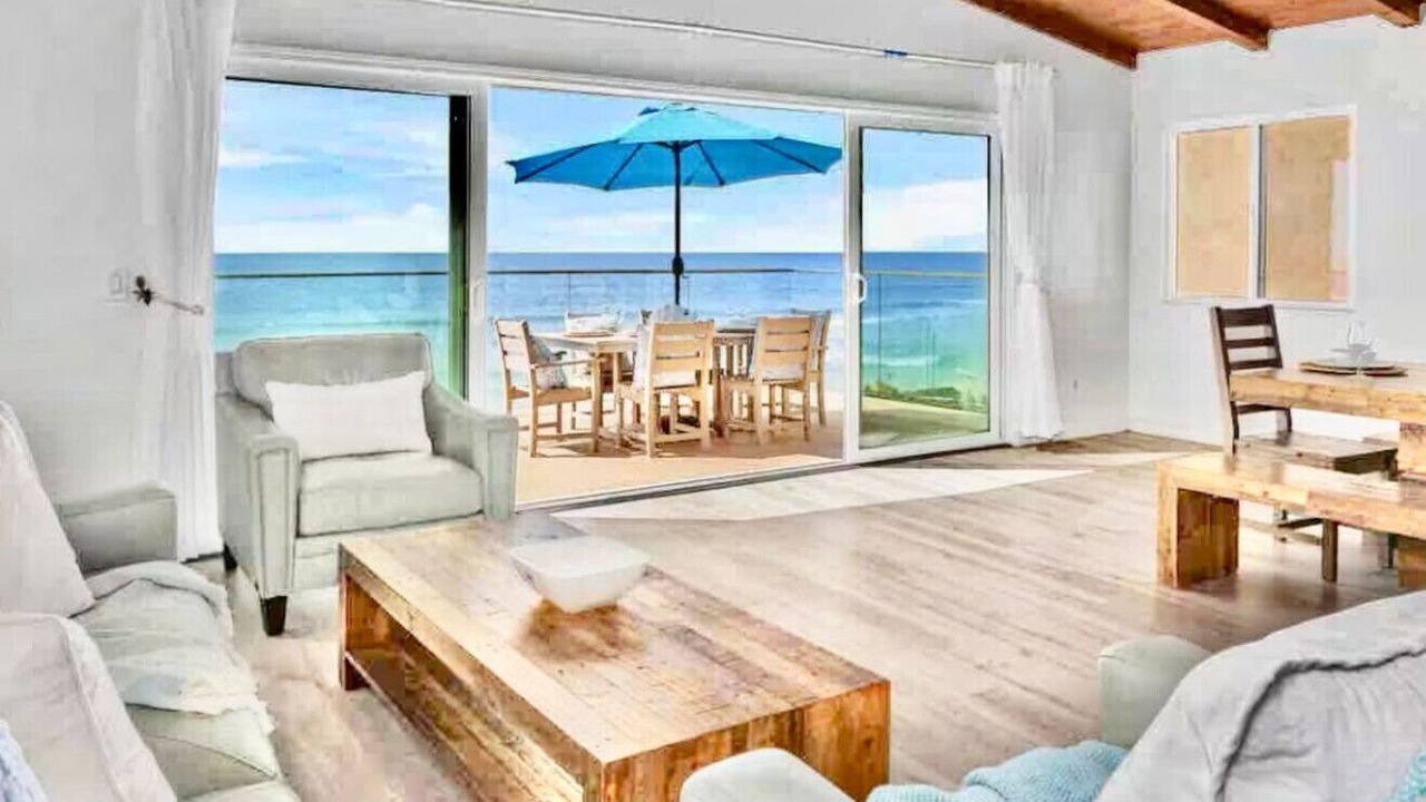 Photo of Livingroom in South Oceanside
