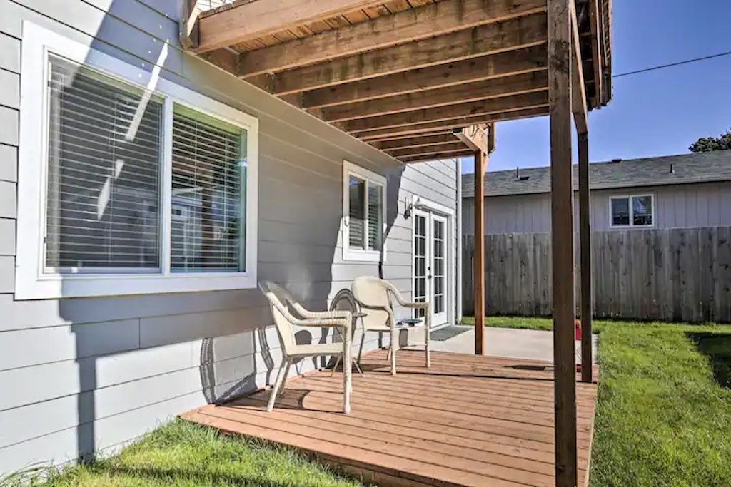 Photo of Patio Balcony in Agate Beach