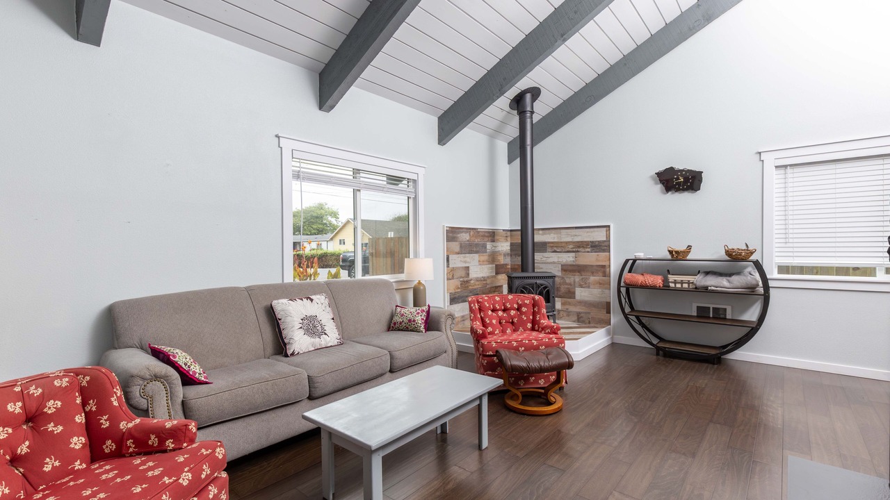 Photo of Livingroom in Agate Beach