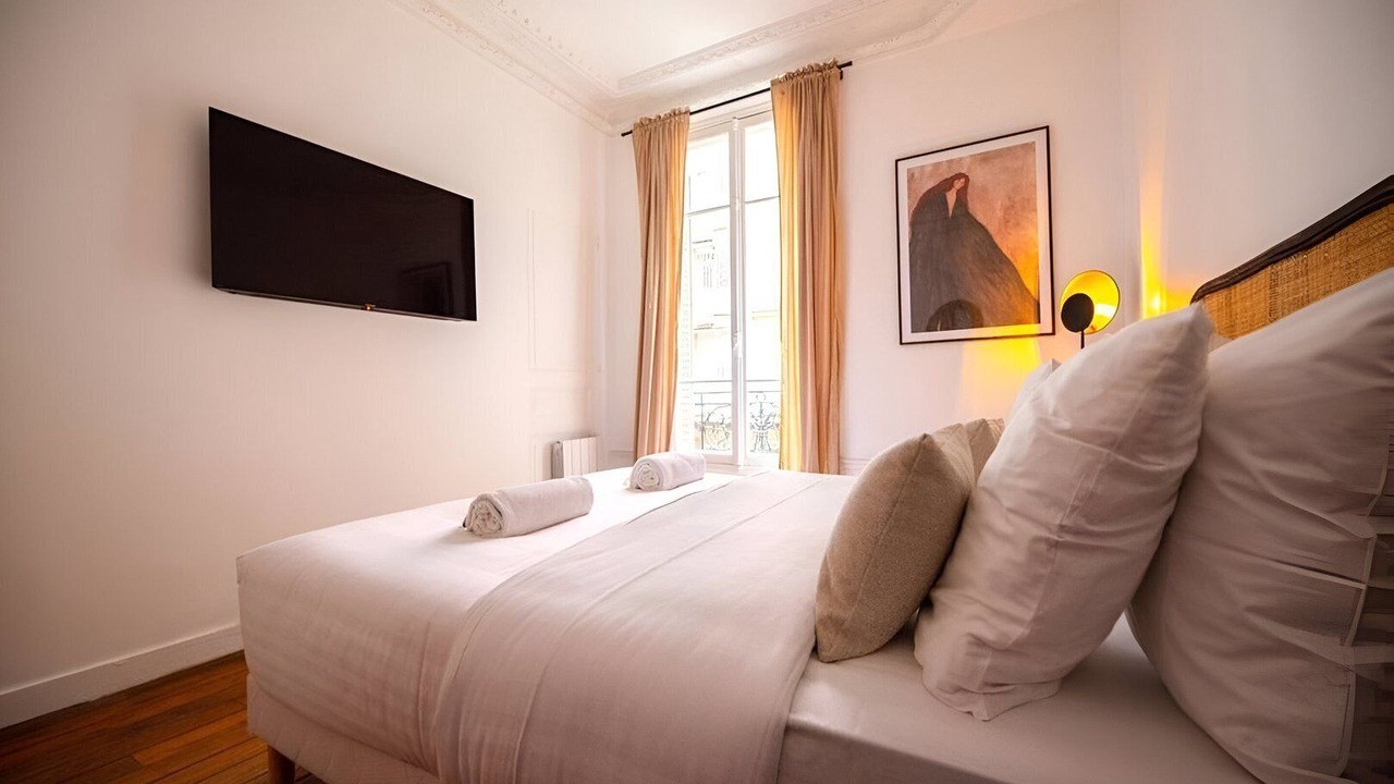 Photo of Bedroom in Quartier de l'Ecole-Militaire