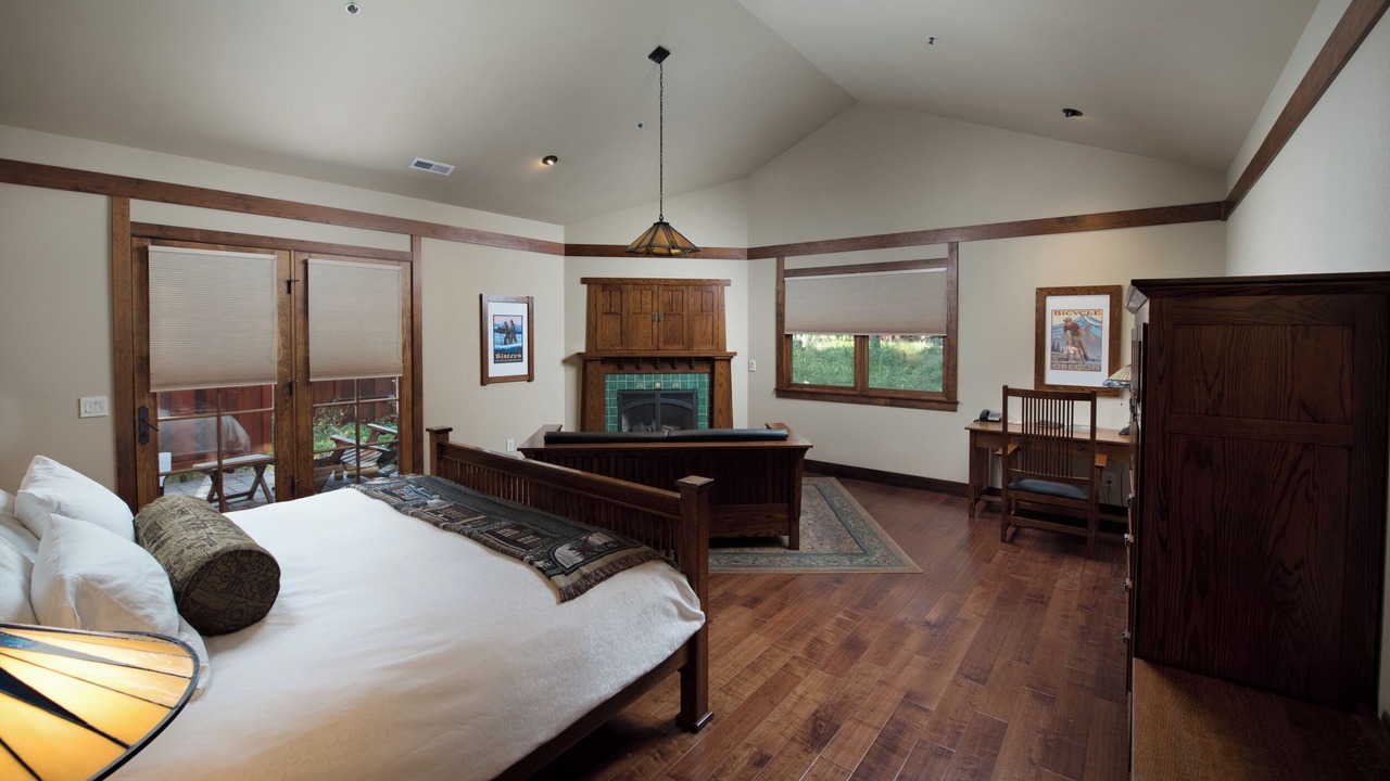 Photo of Bedroom in Sisters