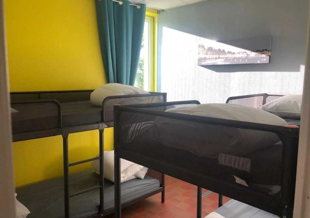 Photo of Bedroom in Signy-lAbbaye