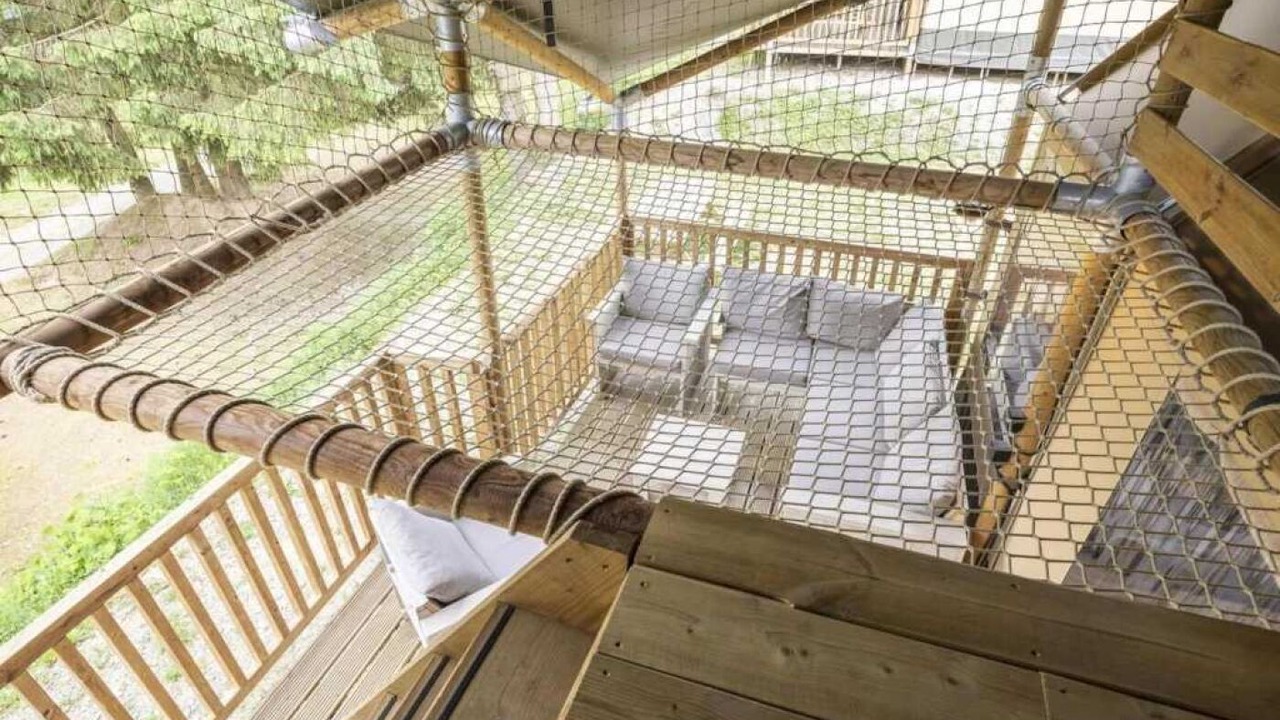 Photo of Patio Balcony in Signy-lAbbaye