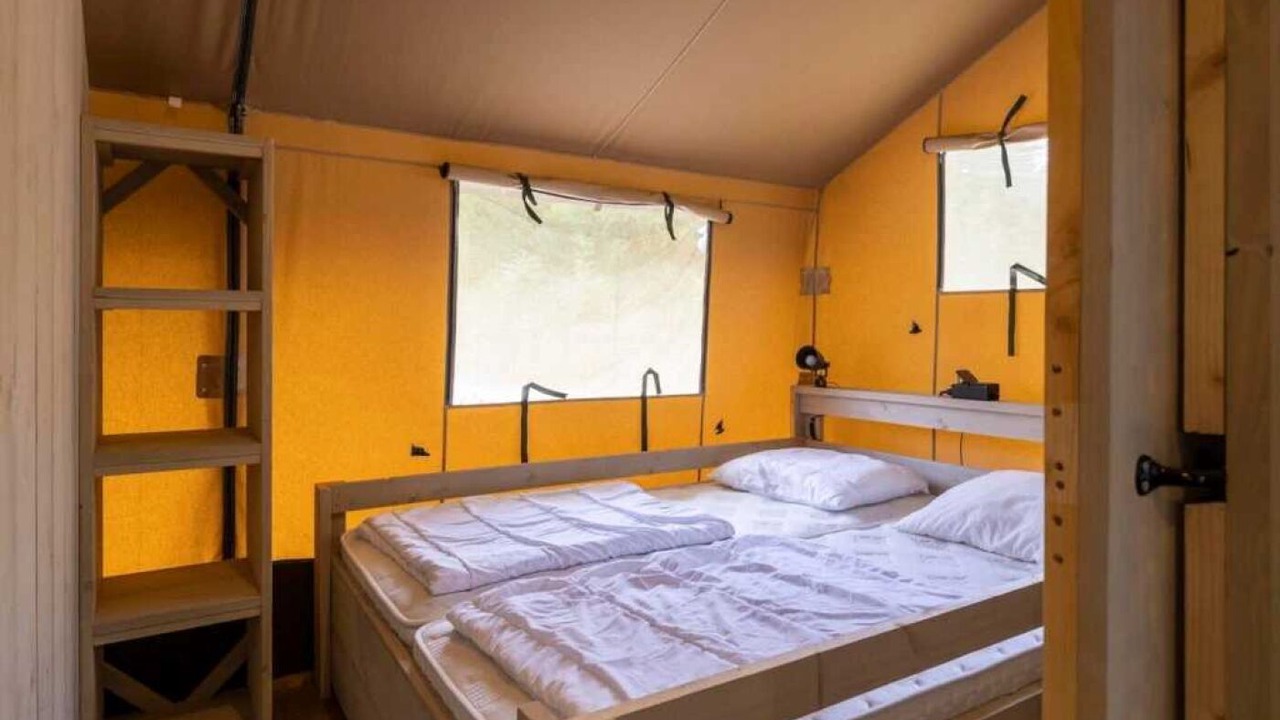 Photo of Bedroom in Signy-lAbbaye