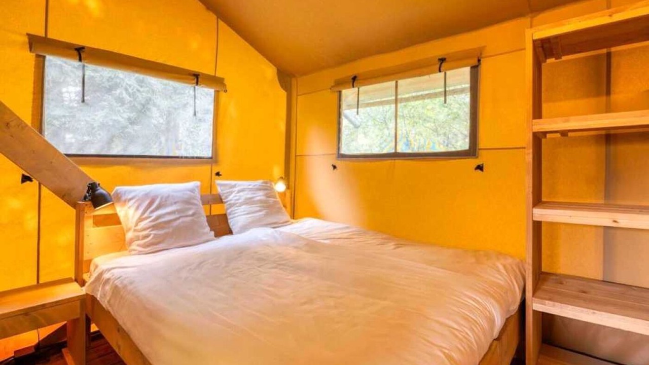 Photo of Bedroom in Signy-lAbbaye