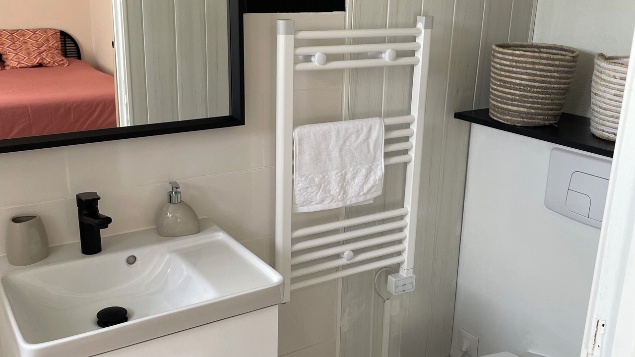 Photo of Bathroom in Luc-sur-Mer