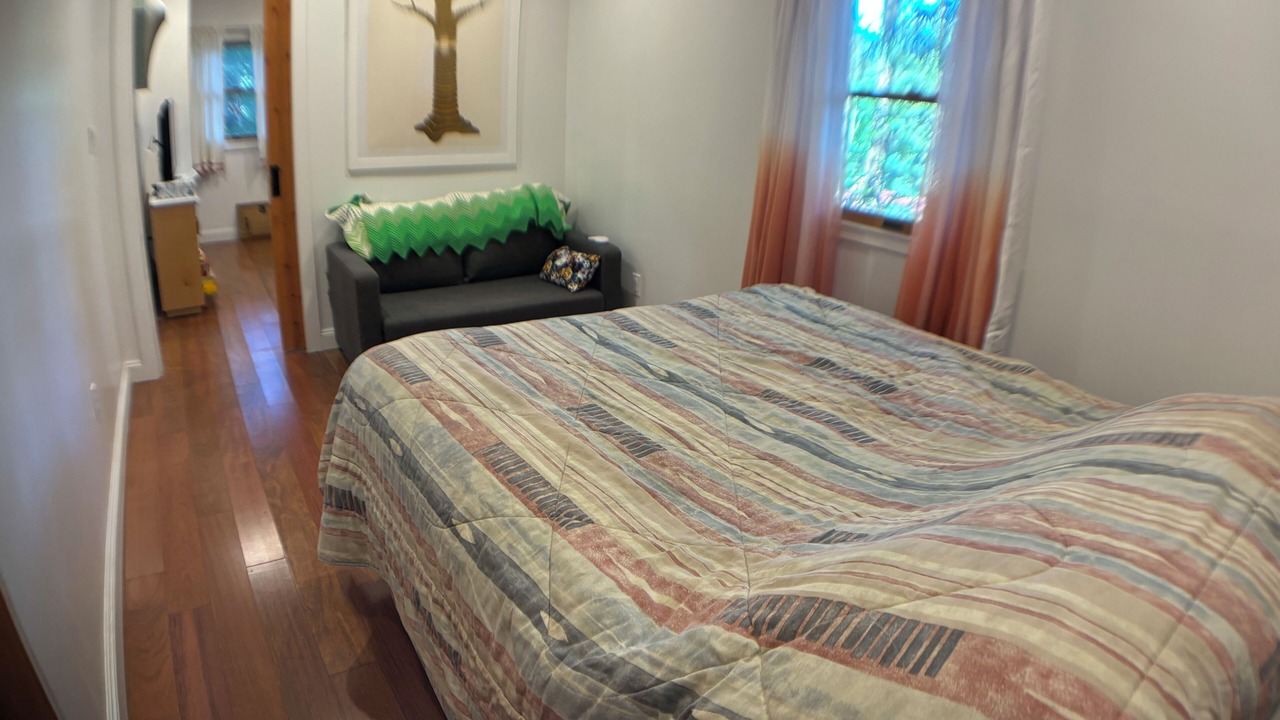 Photo of Bedroom in Roscoe