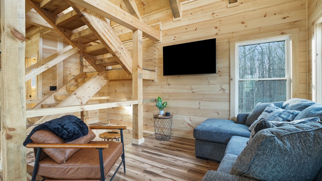 Photo of Livingroom in Creola