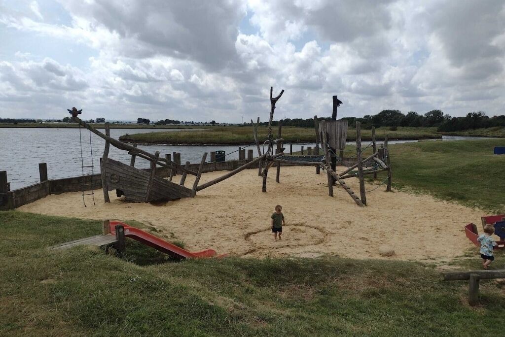 Photo of Others in Isle of Grain