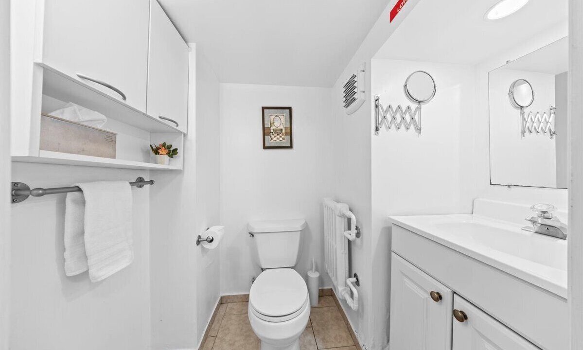 Photo of Bathroom in Old Ottawa East