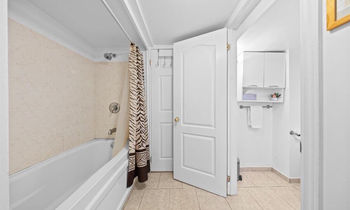 Photo of Bathroom in Old Ottawa East
