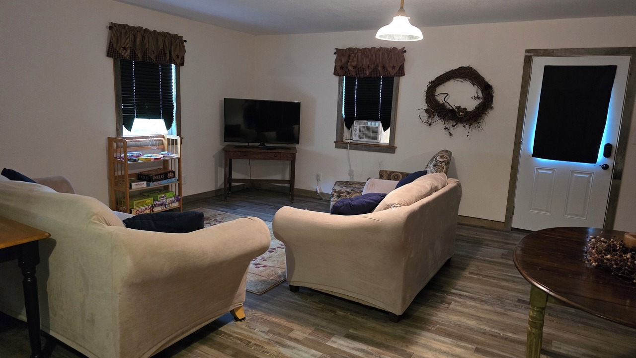 Photo of Livingroom in Nauvoo