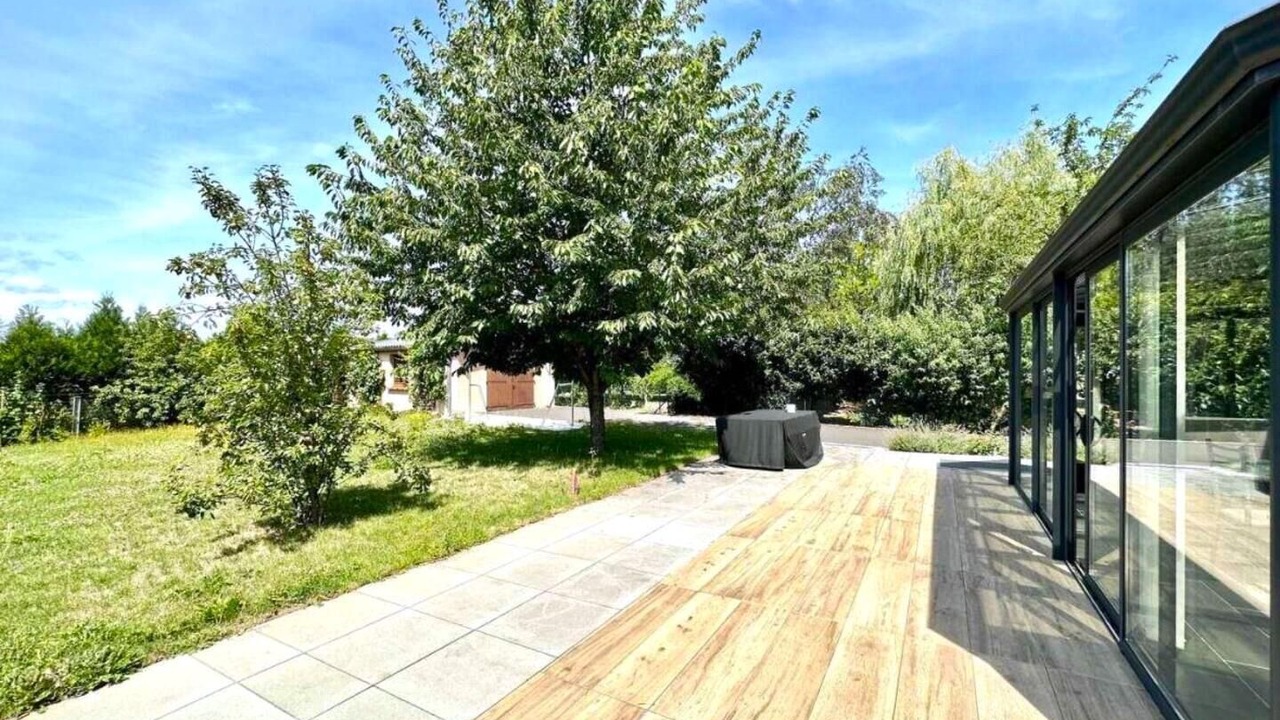 Photo of Patio Balcony in Douzy